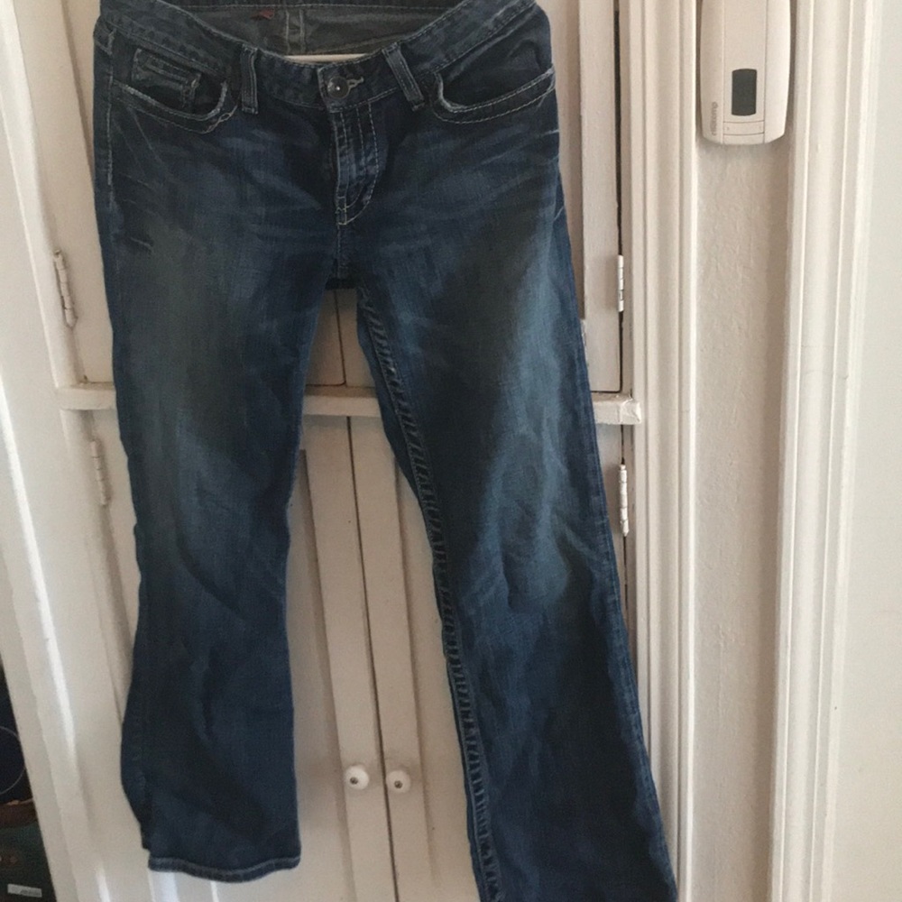 Buckle jeans